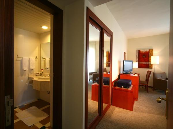 One-Bedroom Suite